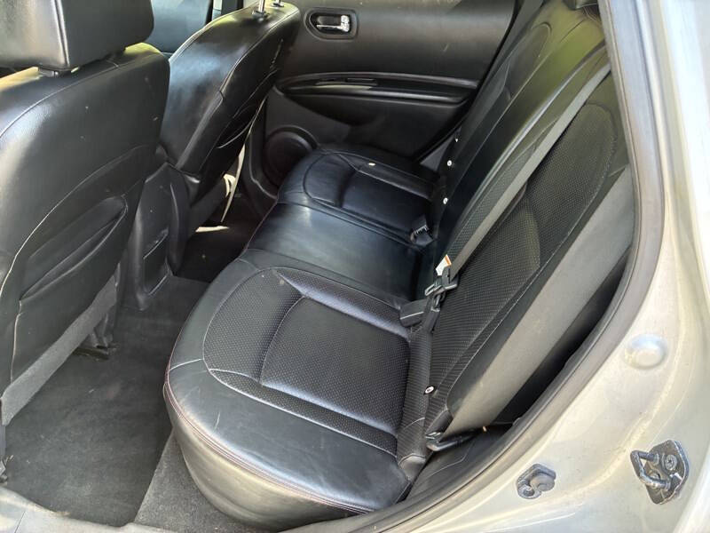 2013 Nissan Rogue SV w/SL Package