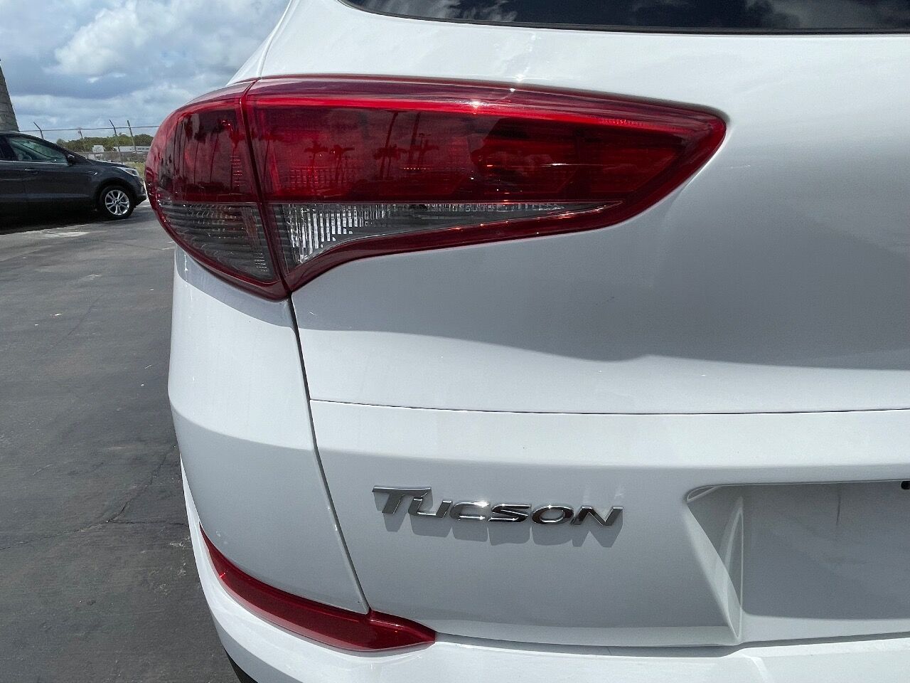 2016 Hyundai Tucson  - $14,900