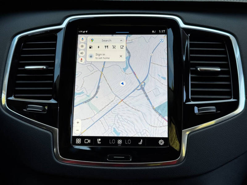 2023 Volvo XC90 Recharge T8 Ultimate Bright Theme 6P