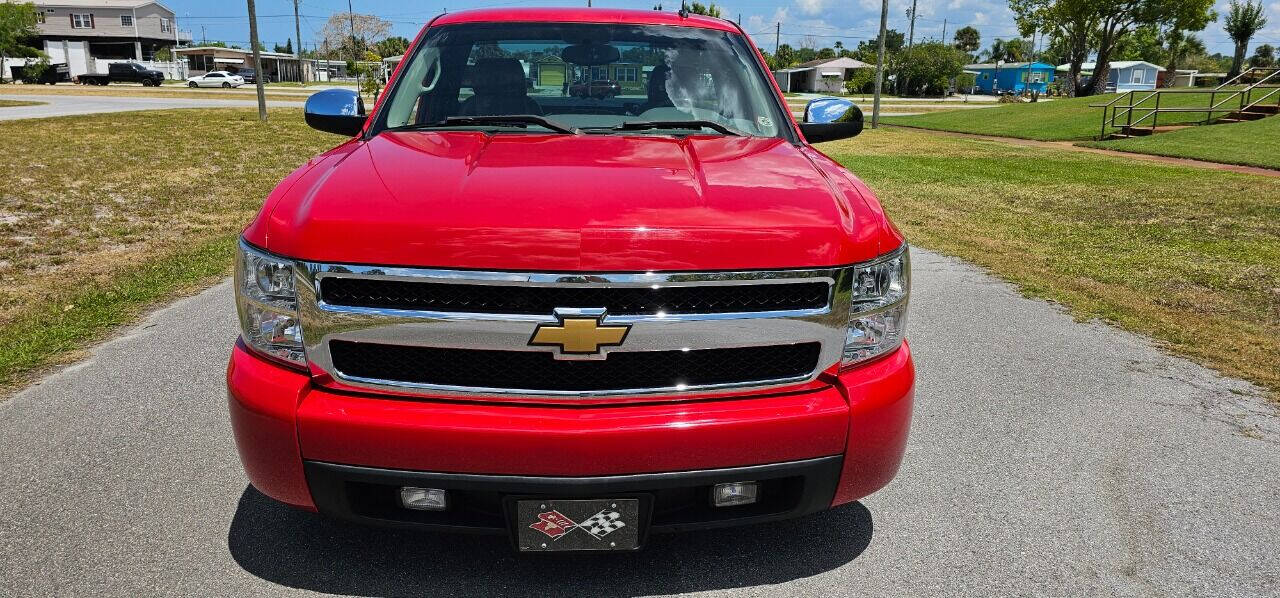 2007 Chevrolet Silverado 1500 for sale at FLORIDA CORVETTE EXCHANGE LLC in Hudson, FL