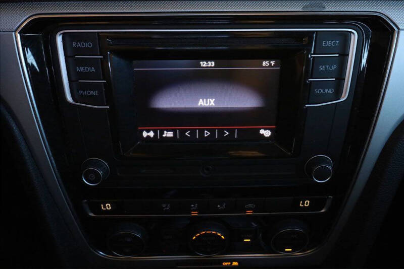 2017 Volkswagen Passat 1.8T S