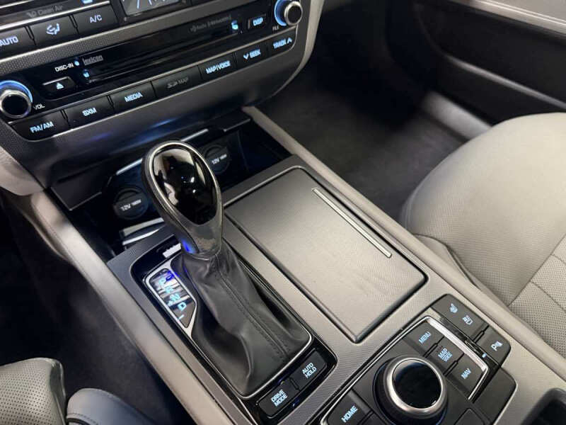 2015 Hyundai Genesis