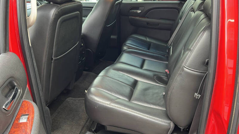 2011 Chevrolet Avalanche LT