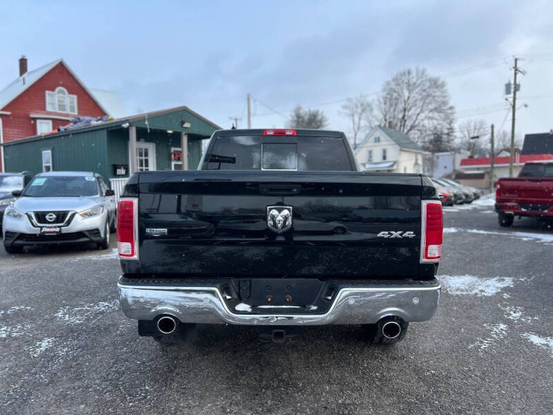 2016 RAM 1500 Laramie
