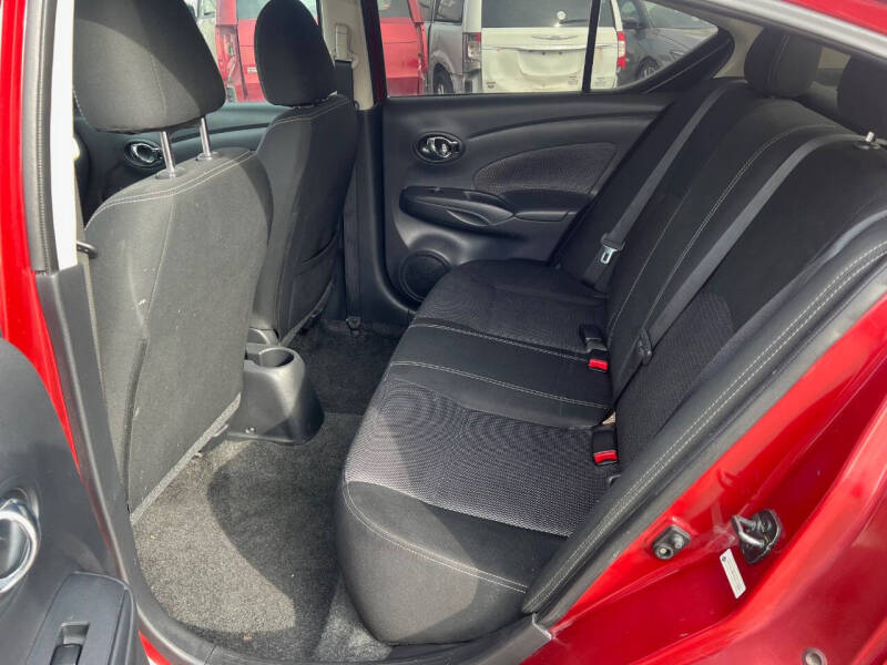 2019 Nissan Versa SV
