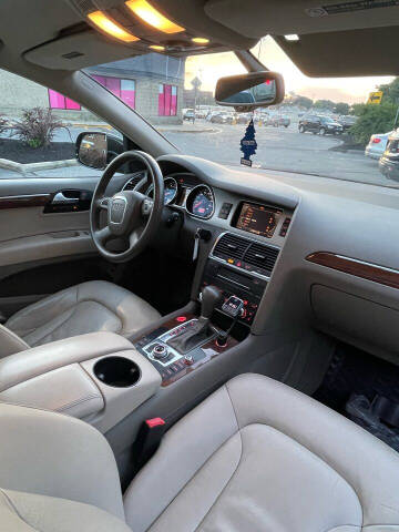 2011 Audi Q7 3.0T quattro Premium Plus