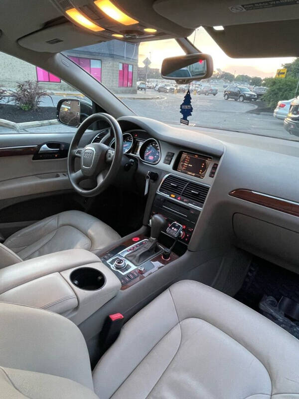 2011 Audi Q7 3.0T quattro Premium Plus