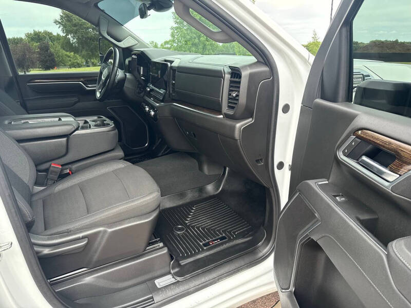 2025 GMC Sierra 3500HD SLE