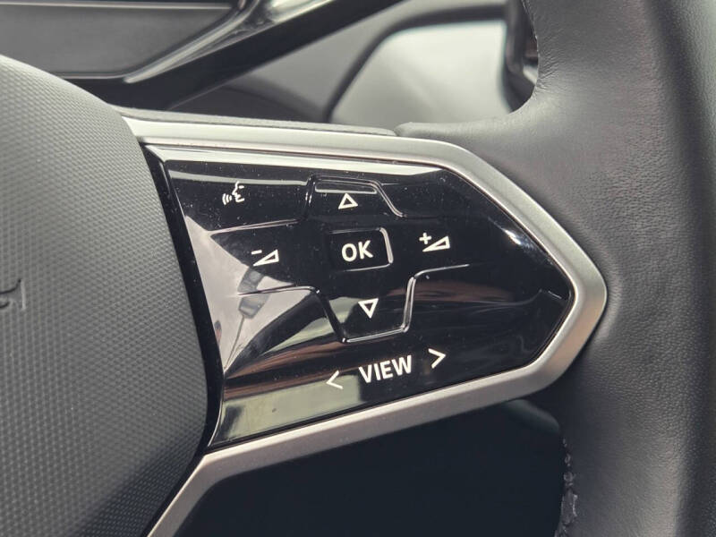 2022 Volkswagen ID.4 Pro