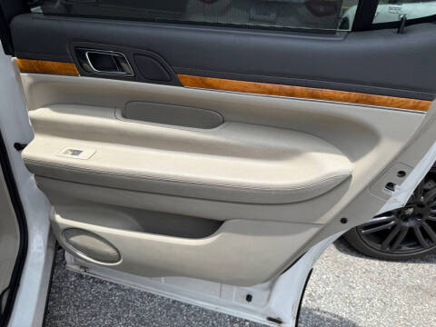 2011 Lincoln MKT EcoBoost