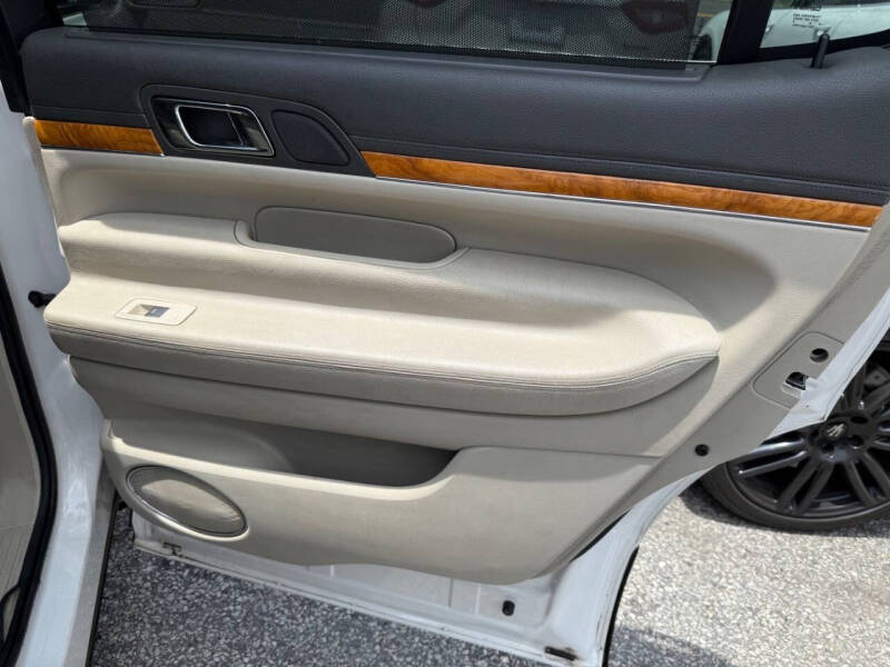 2011 Lincoln MKT EcoBoost