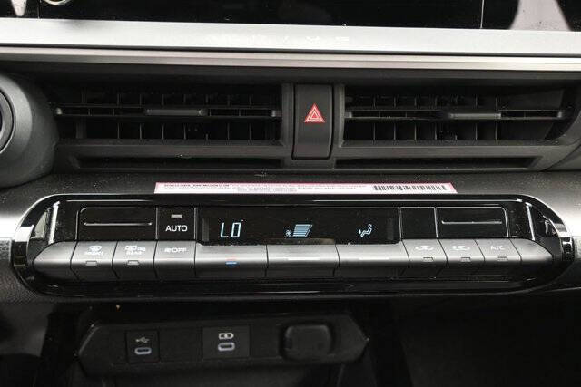 2023 Toyota Prius LE