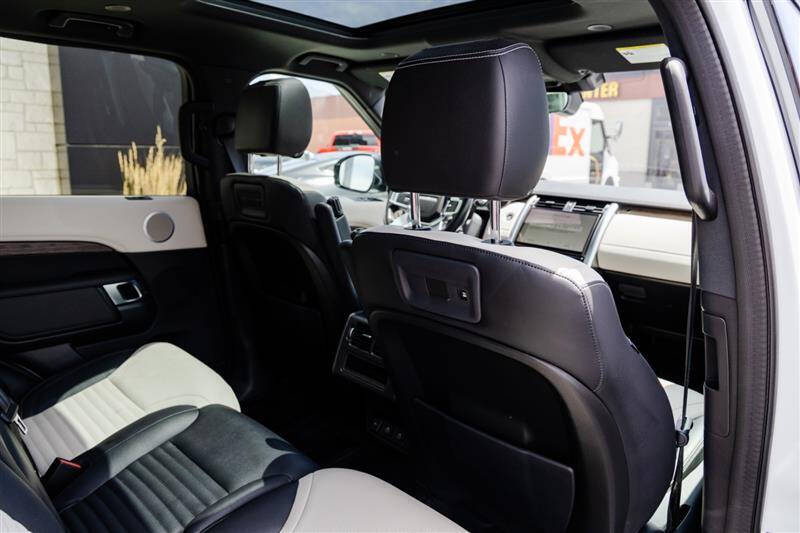 2022 Land Rover Discovery P360 S R-Dynamic