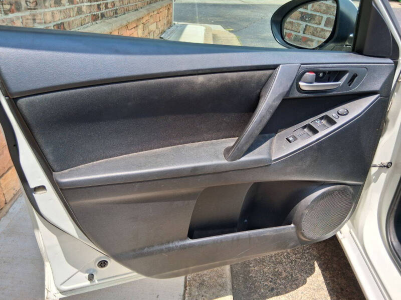 2013 Mazda MAZDA3 i SV