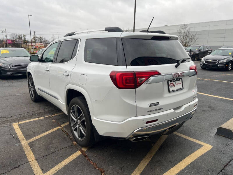 2017 GMC Acadia Denali