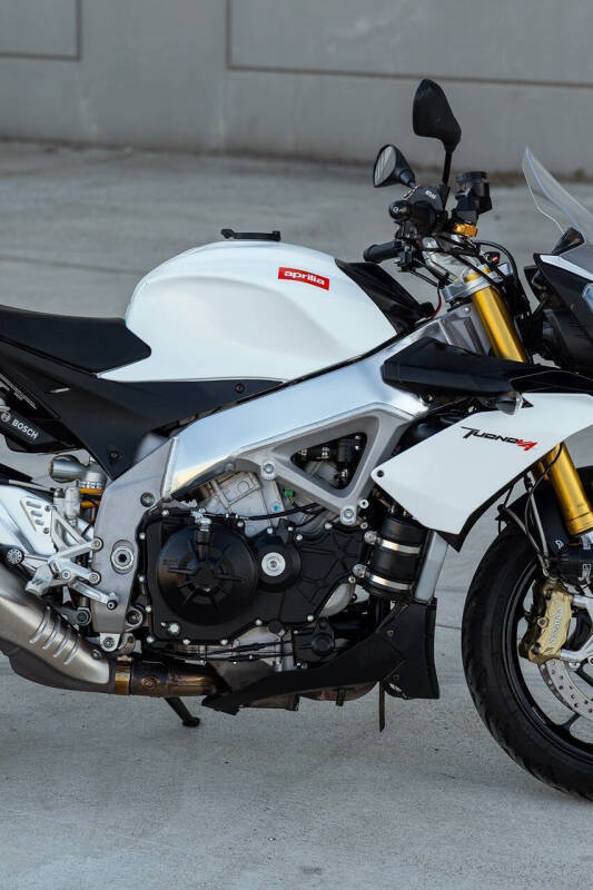 2015 Aprilia Tuono V4
