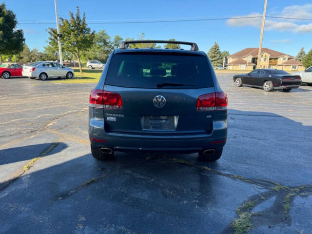 2004 Volkswagen Touareg for sale at BOHL AUTOMOTIVE in Racine, WI