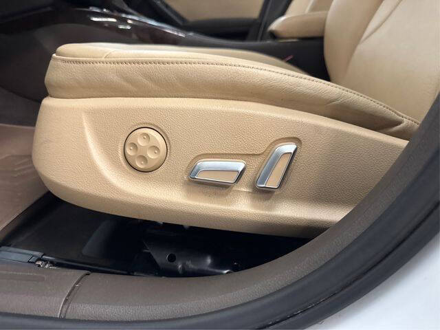 2015 Audi A4 2.0T quattro Premium Plus