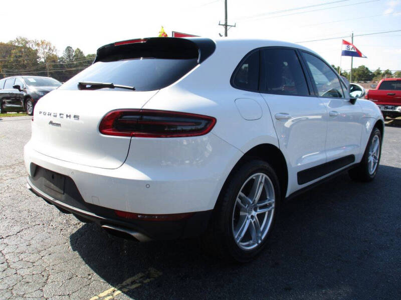 2017 Porsche Macan