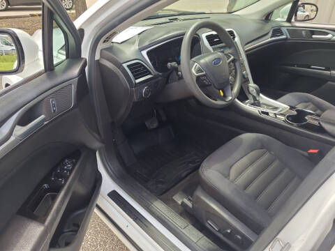 2014 Ford Fusion SE