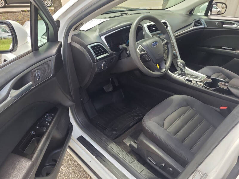 2014 Ford Fusion SE