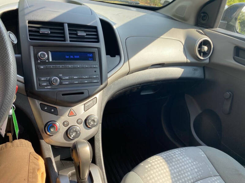 2016 Chevrolet Sonic LS Auto