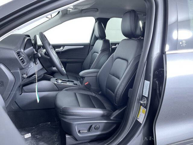 2026 Ford Escape Hybrid Platinum