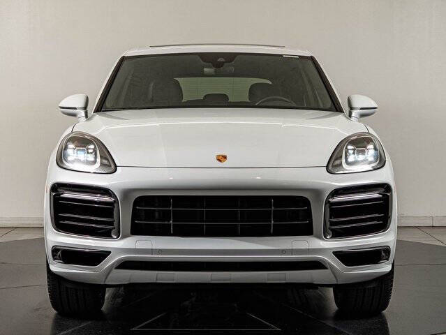 2023 Porsche Cayenne Platinum Edition
