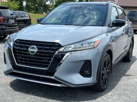 2023 Nissan Kicks SR