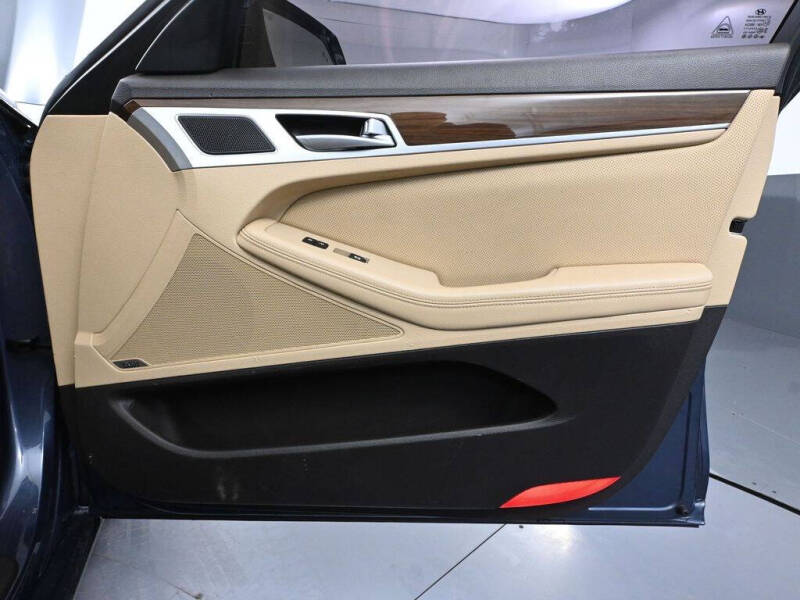 2015 Hyundai Genesis