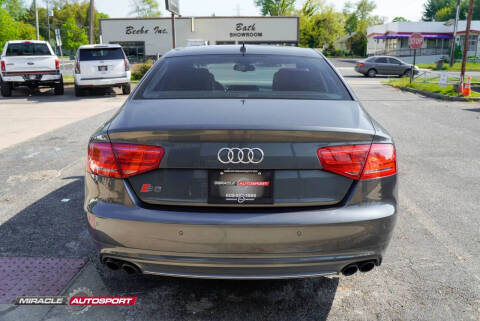 2013 Audi S8 4.0T quattro
