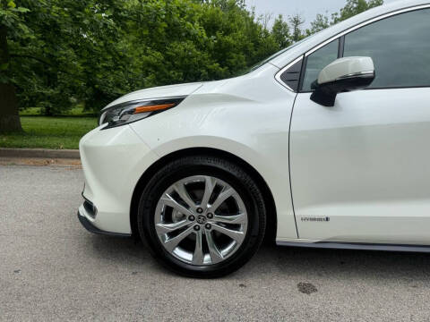 2021 Toyota Sienna Platinum 7-Passenger