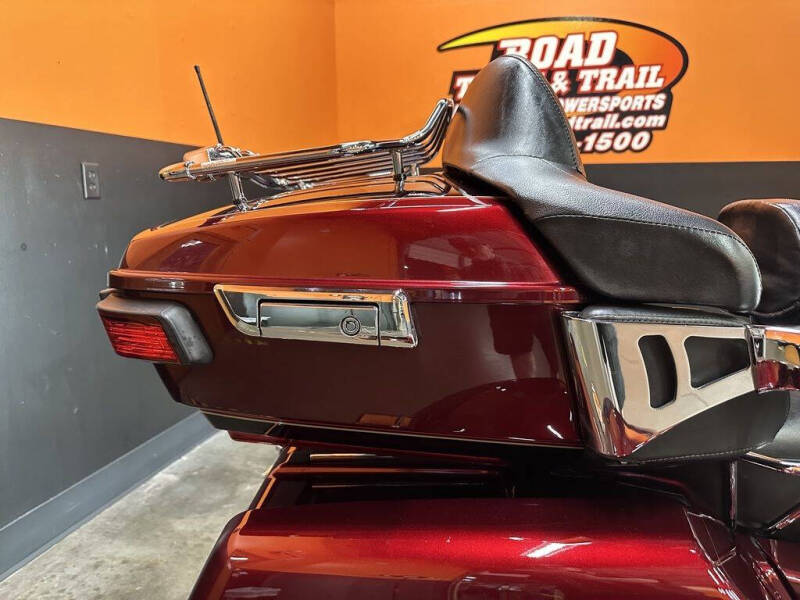 2014 Harley-Davidson FLHTCUTG - Tri Glide Ult