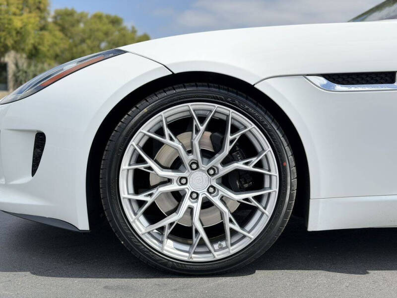 2017 Jaguar F-TYPE