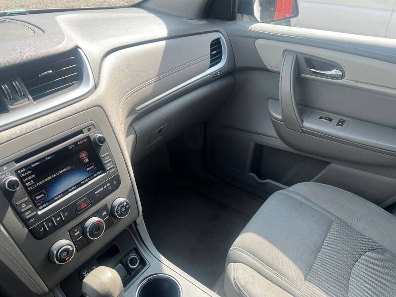 2017 Chevrolet Traverse LS