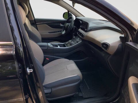 2023 Hyundai Santa Fe SE