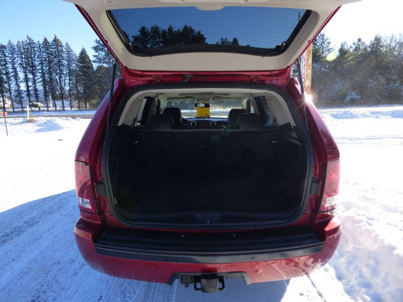 2010 Jeep Grand Cherokee Laredo photo 14