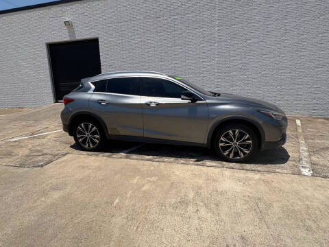 2017 Infiniti QX30 Premium