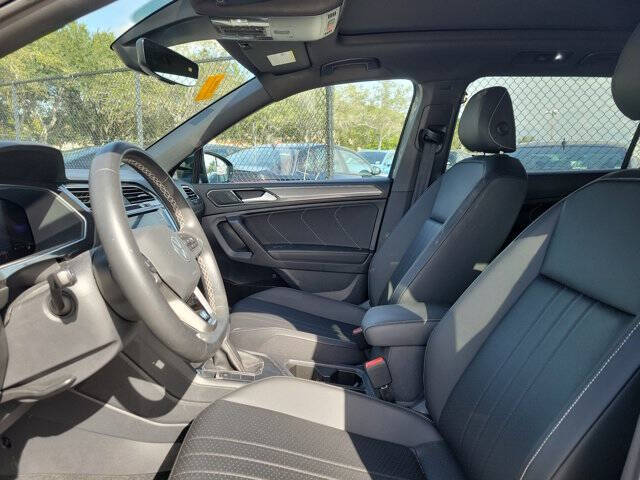 2023 Volkswagen Tiguan SE R-Line Black