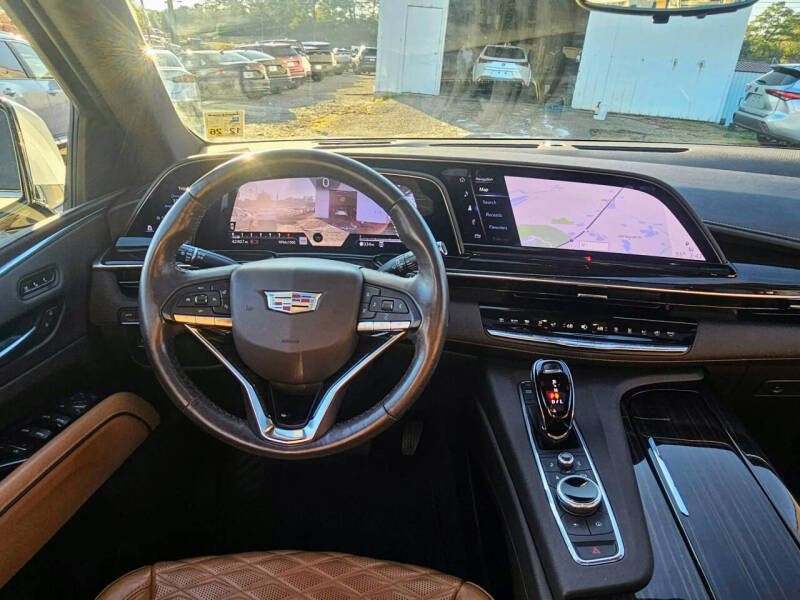 2022 Cadillac Escalade ESV Premium Luxury