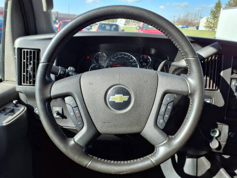 2022 Chevrolet Express LS 3500