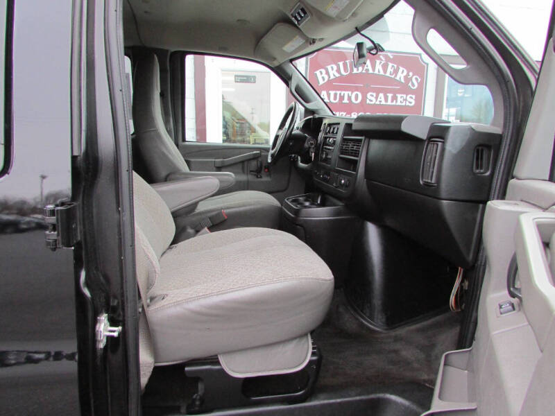 2017 Chevrolet Express LT 3500