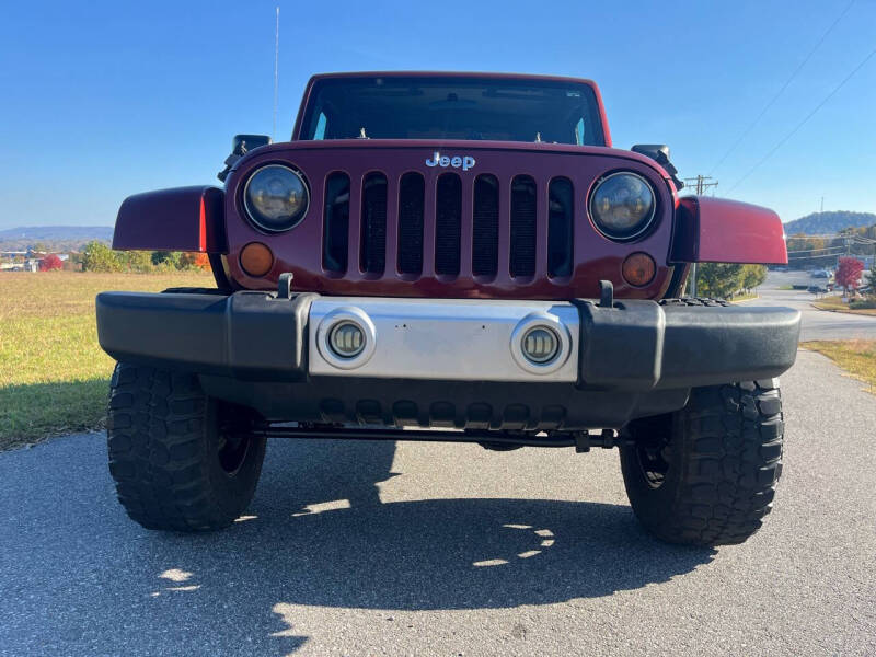 2008 Jeep Wrangler Sahara photo 12