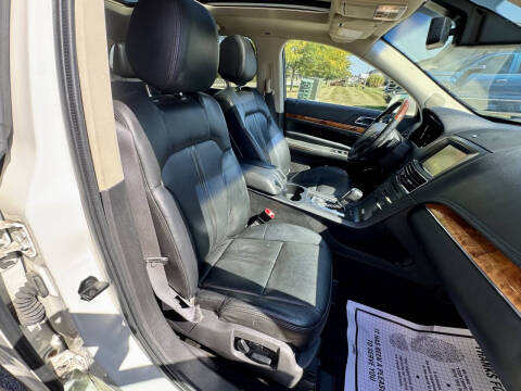 2013 Lincoln MKT EcoBoost