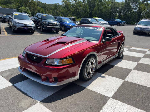 2004 Ford Mustang GT Deluxe