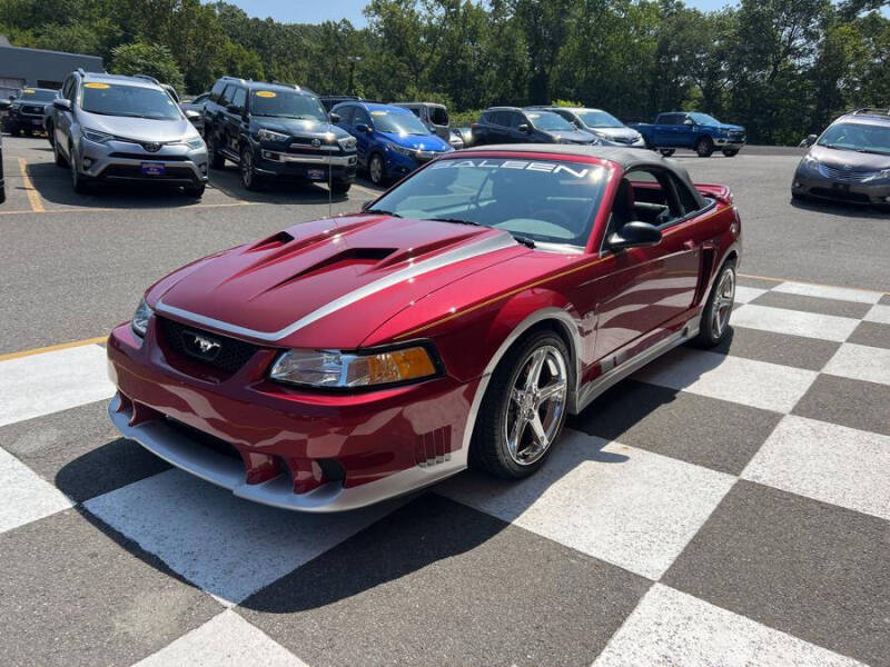 2004 Ford Mustang GT Deluxe