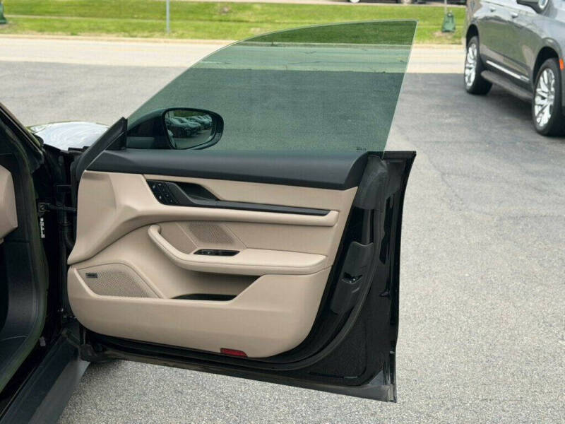 2022 Porsche Taycan
