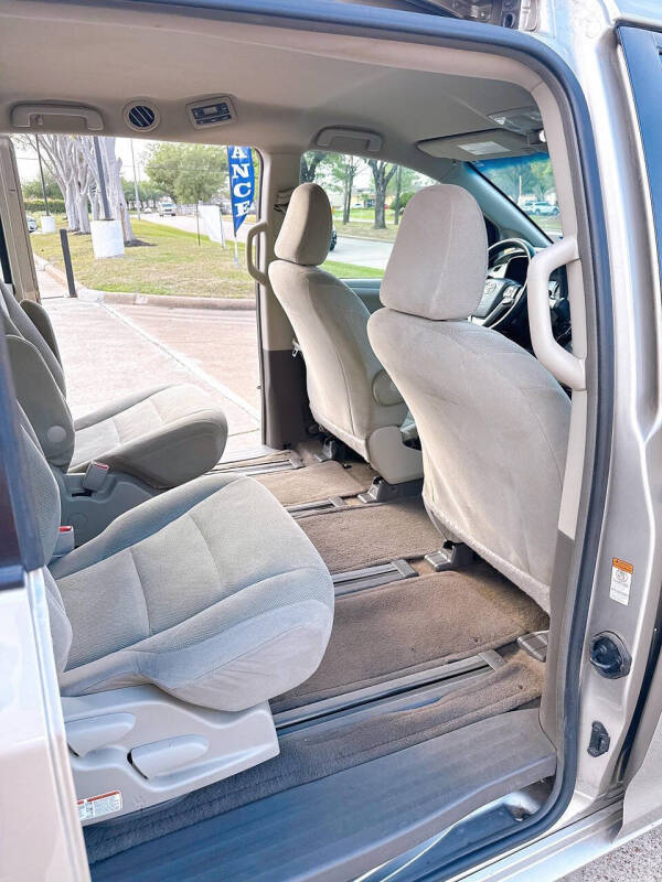 2017 Toyota Sienna L 7-Passenger