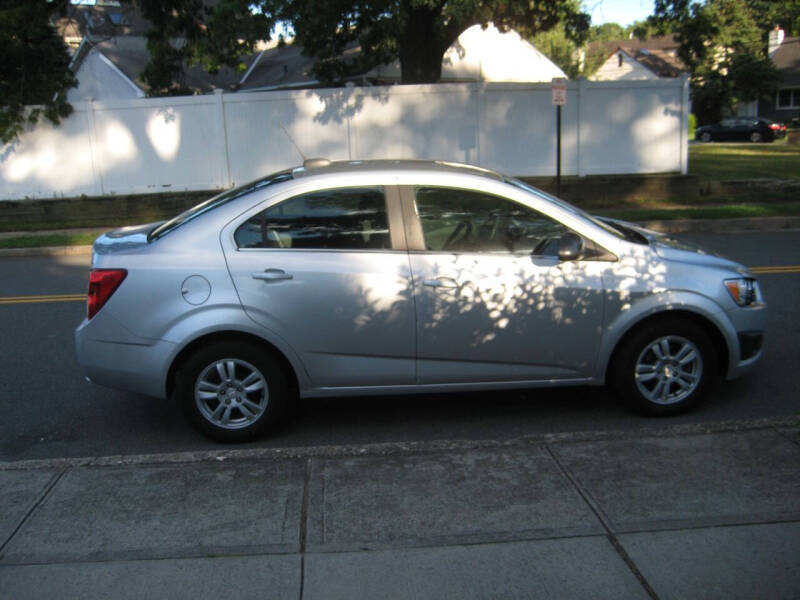 2016 Chevrolet Sonic LT Auto