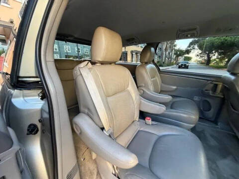2010 Toyota Sienna